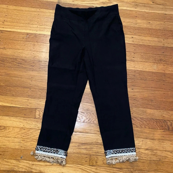 EUC Chico's So Slimming Brigitte Embellished Hem Ankle Pants Size 0.5 / Reg Sz 6 - Picture 2 of 13